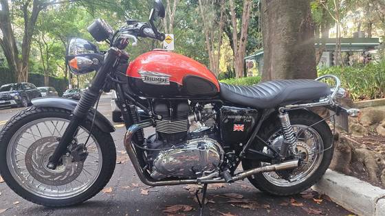TRIUMPH BONNEVILLE T 100 865 